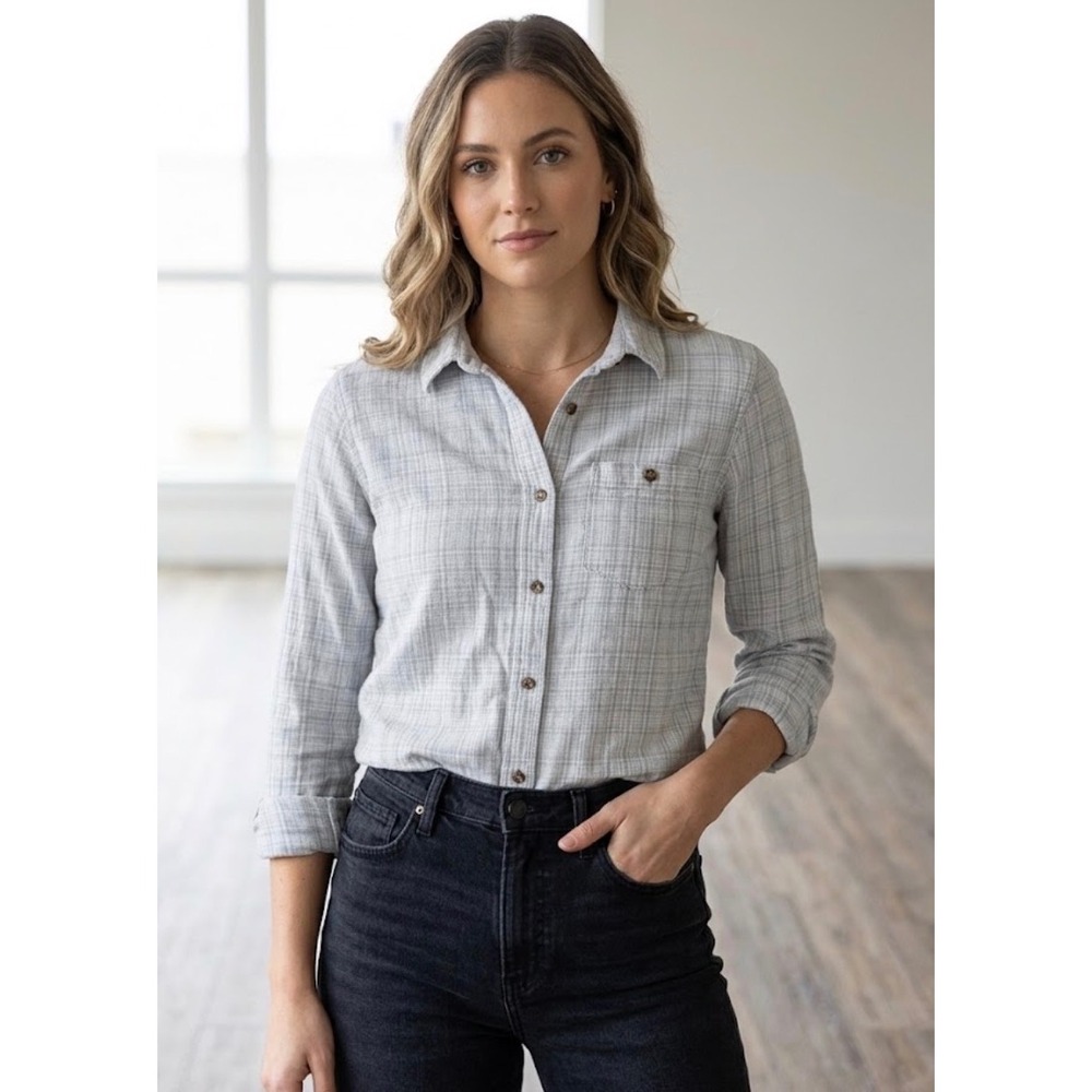 Wallin & Bros Womens Grey White Plaid Button Down Shirt Size S Long Sleeve